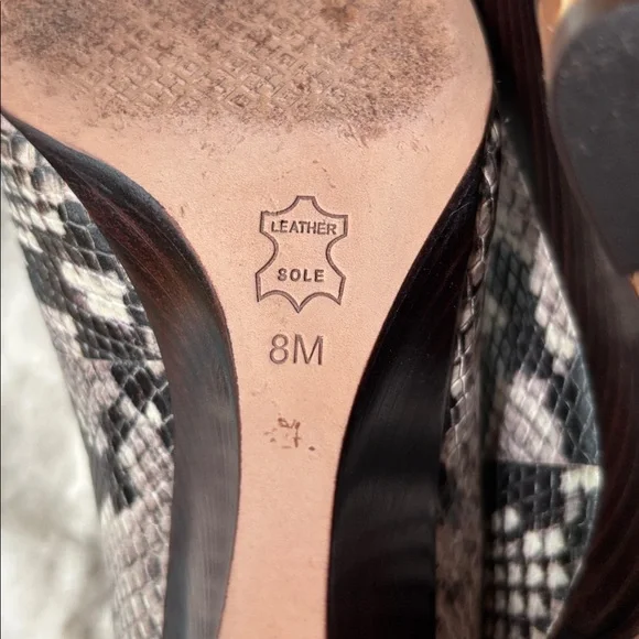 Tory Burch Astoria Leather Snakeskin Print Wedges Sz 8 - Picture 13 of 15